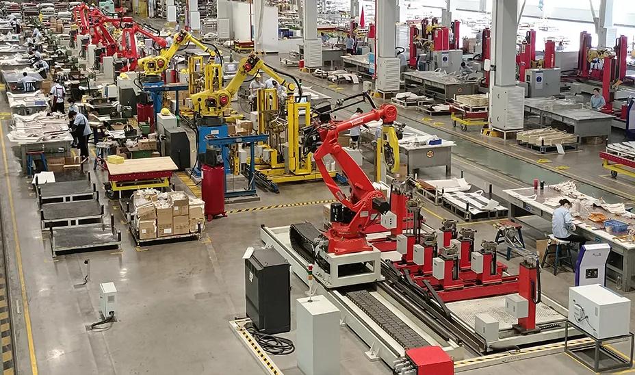 湘電股份電機事業(yè)部多措并舉提產(chǎn)能 電機線圈制造日臺量同比增長11%.jpg