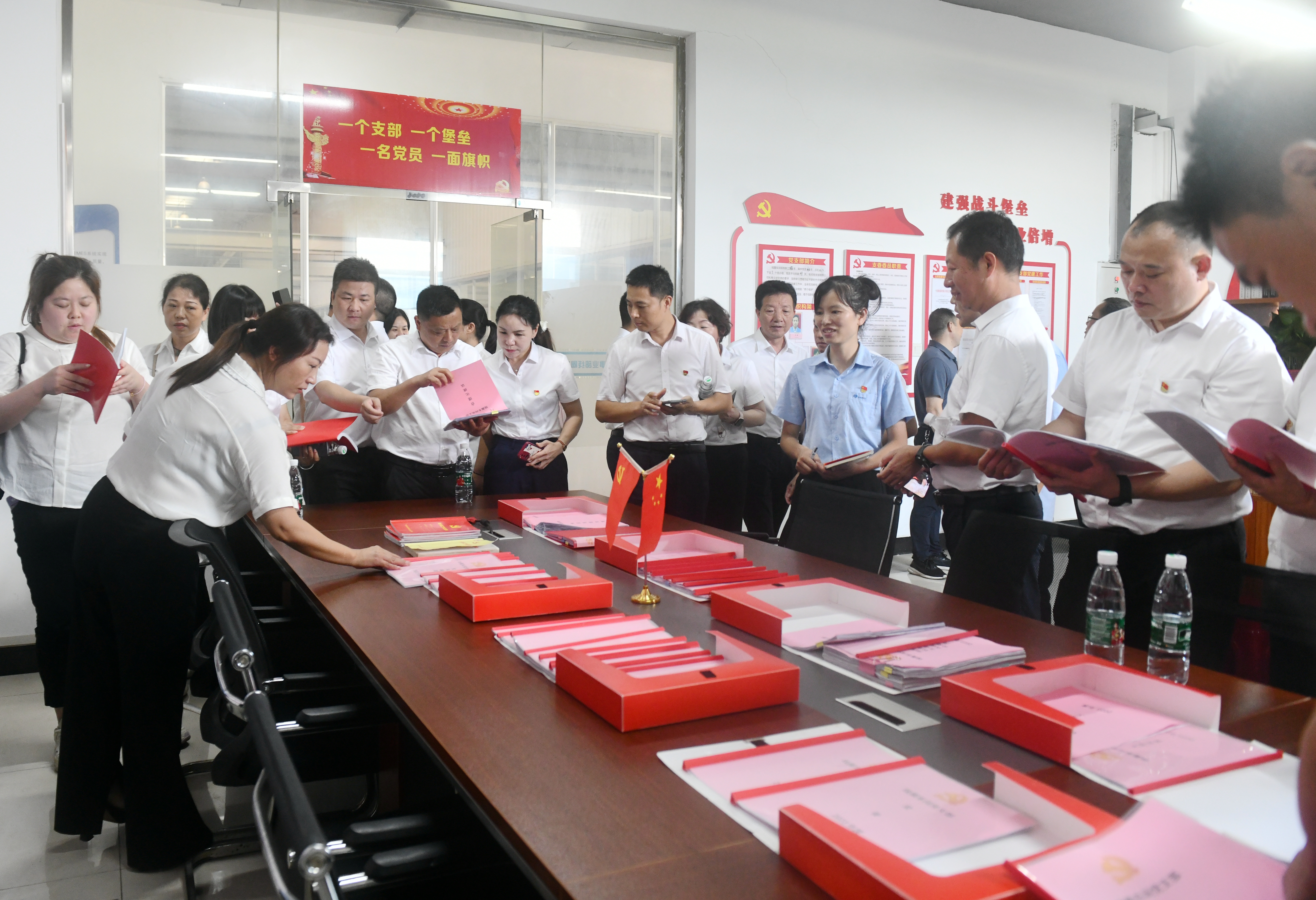 DSC_9860_副本.jpg DSC_9860_副本.jpg