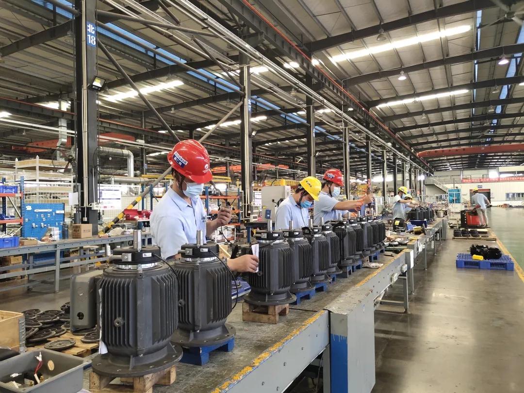 防疫情 保生產(chǎn) 湘電確保產(chǎn)品按期交付.jpg